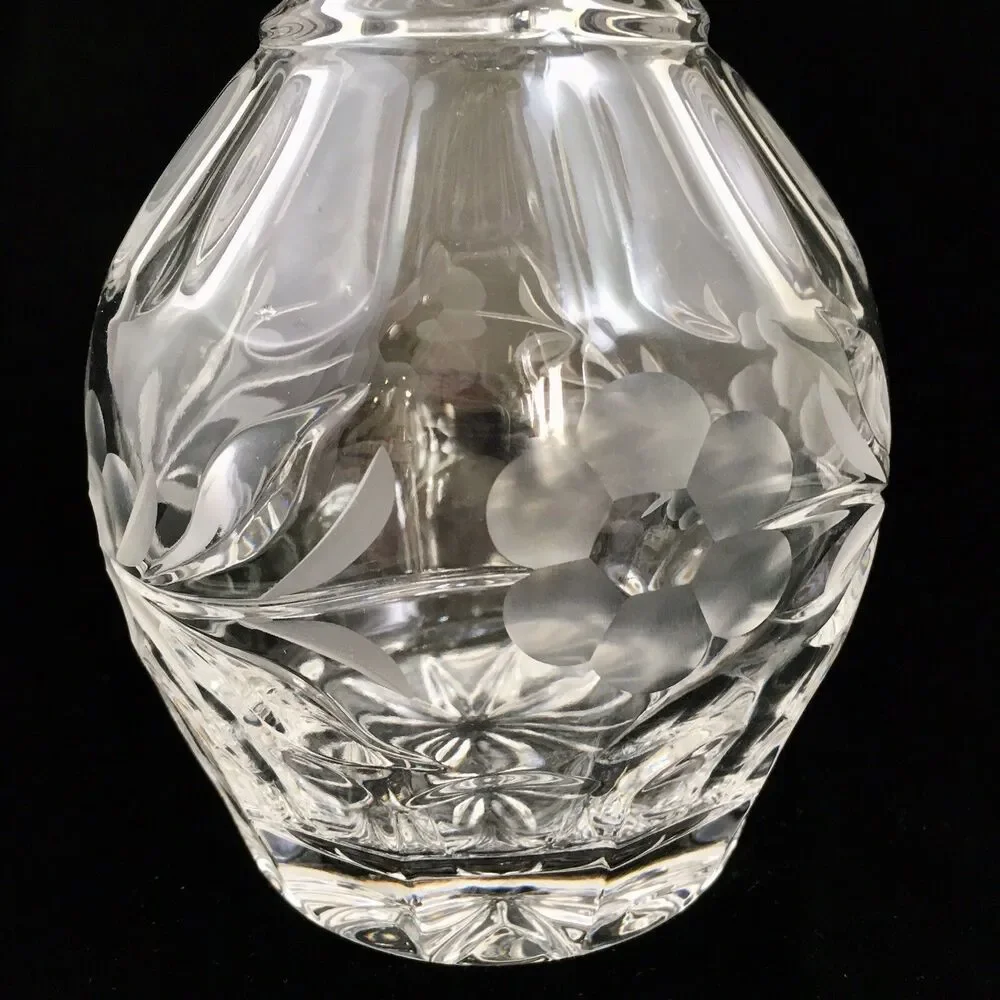Gorham Crystal Wine Decanter 11” Tall “Spring Meadow” Clear